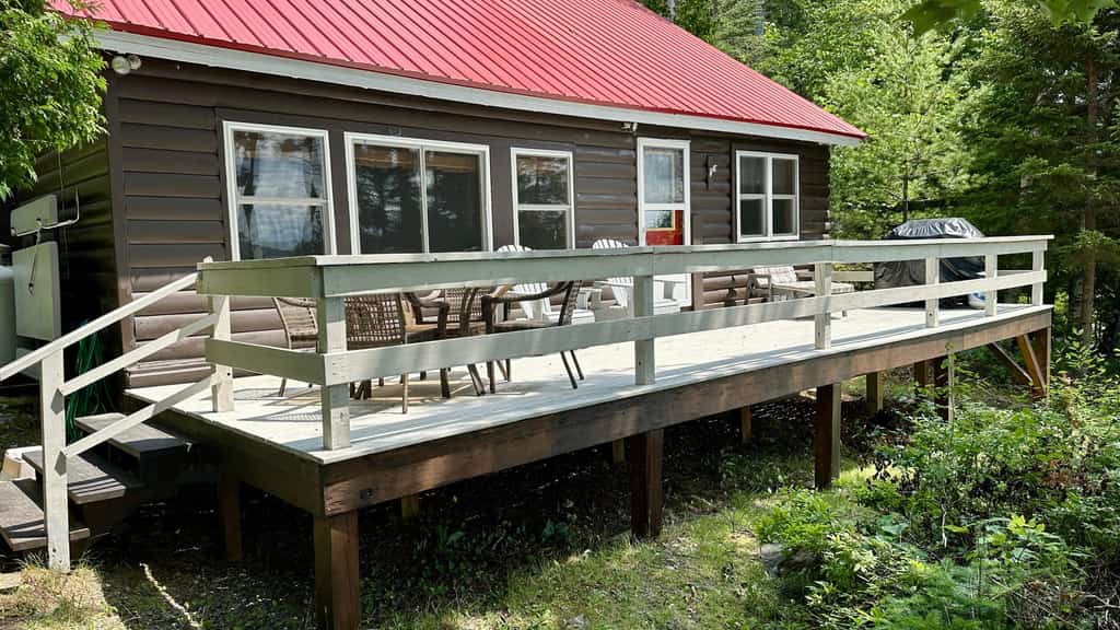 Dog-Friendly Lakefront Cabin with Full Kitchen, Firepit, Free WiFi, Great Views