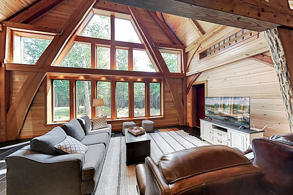 2 beautifully designed, off-the-grid homes with amazing lakefront views & access