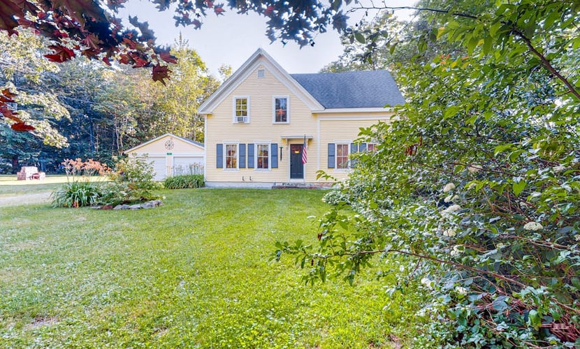 Renovated 19th-Century Farmhouse w/ 270 Feet of Waterfront & Sunset Views