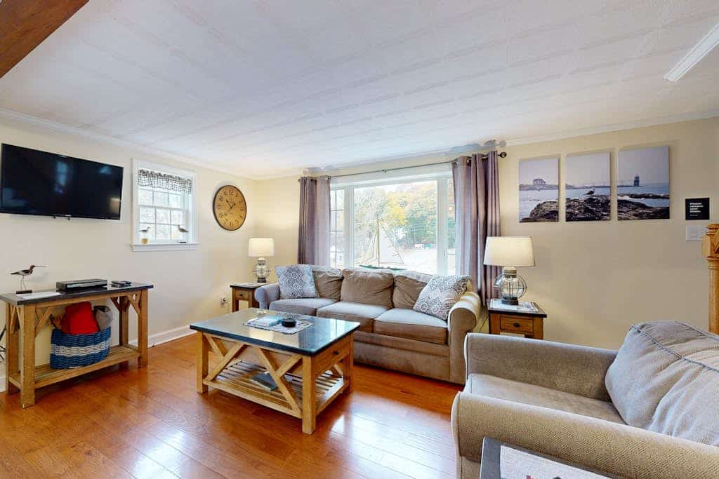 Boothbay Harbor Home with Water Views | Near Dining & Whale Watching