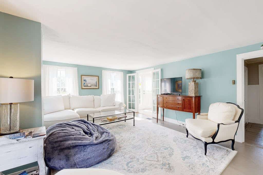 Beautiful Retreat | Home Office | Walk 5 MInutes to Main Street