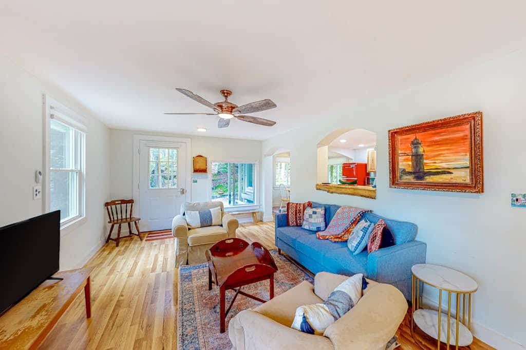 Overlook- Renovated home with water views, - dogs okay