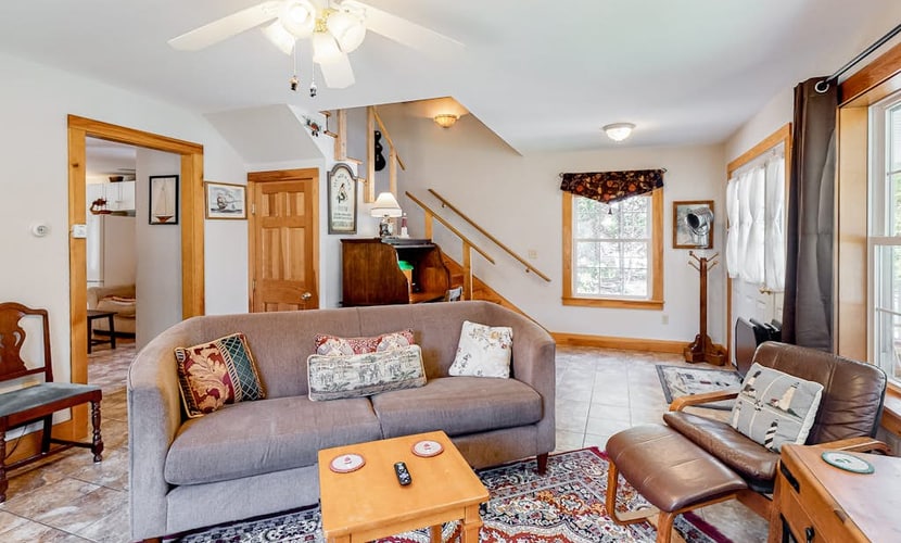Two-story home steps from Laite Beach - stroll to the harbor, 1 dog welcome