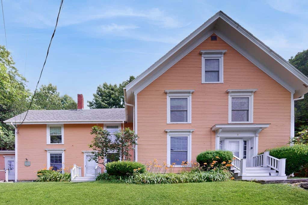 Orange House Apartment