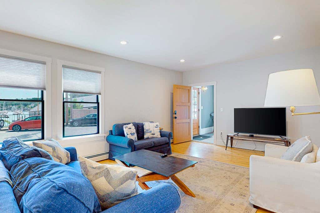 Harborwalk House - Lower and Upper