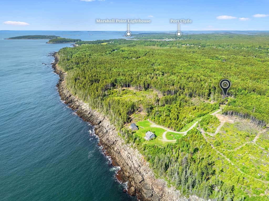 Quiet, modern, dog-friendly home with ocean views, private trails & firepit