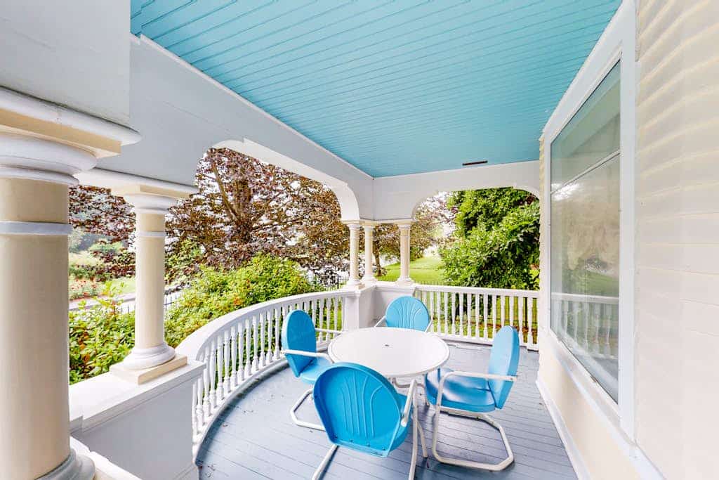 Dog-friendly historical home with recent updates, porch & prime in-town location