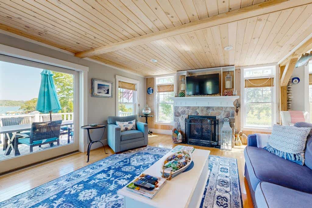 Clark Cove- Oceanfront home with dock, beautiful deck & firepit - steps to the beach