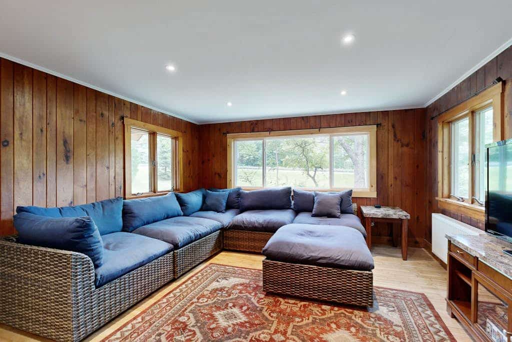 Charming Cottage with Modern Updates, BBQ Grill, and Nearby Attractions