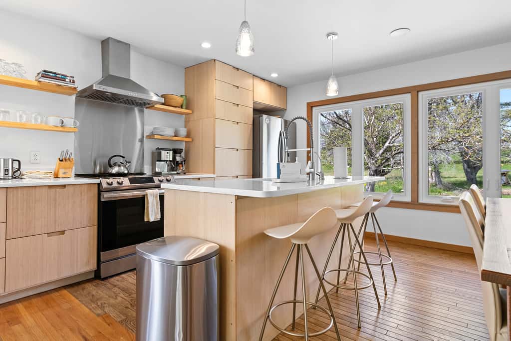 Evelyn's River Front Retreat