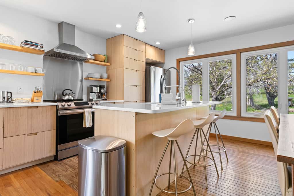Evelyn's River Front Retreat