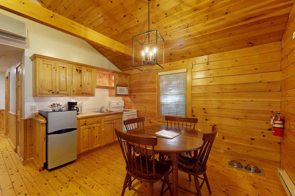 Balsam Fir Cabin - Relax in a 2BR cabin w/kitchen, fireplace, A/C & access to outdoor adventures