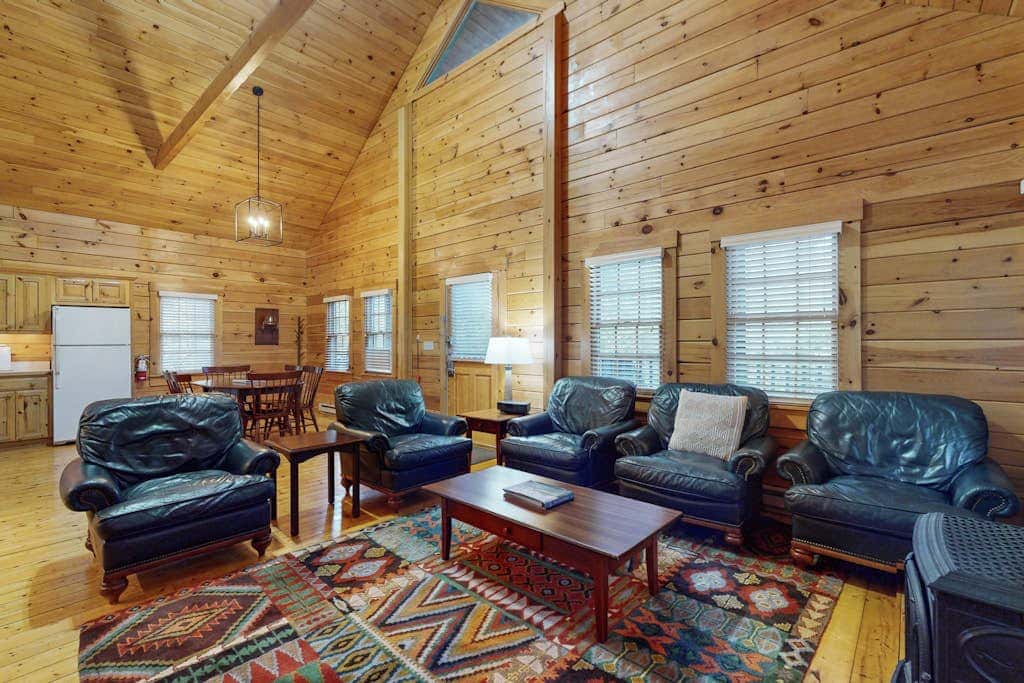 Bear Cub Cabin 70