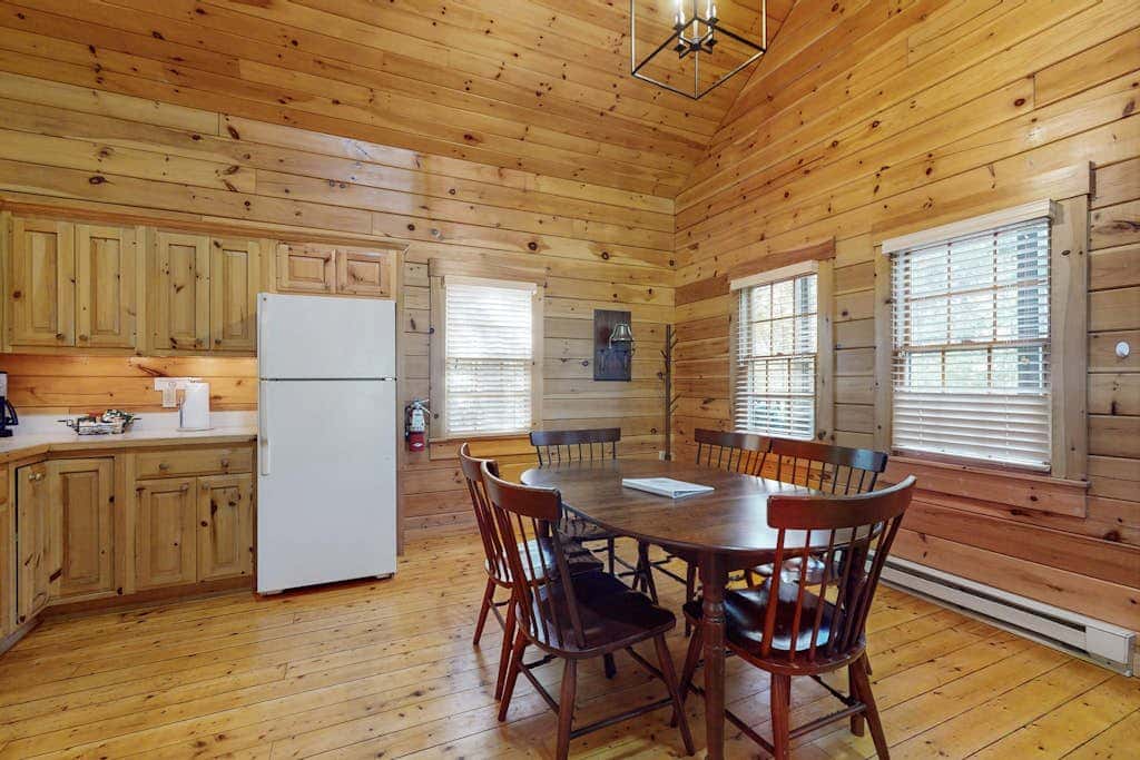 Bear Cub Cabin 70