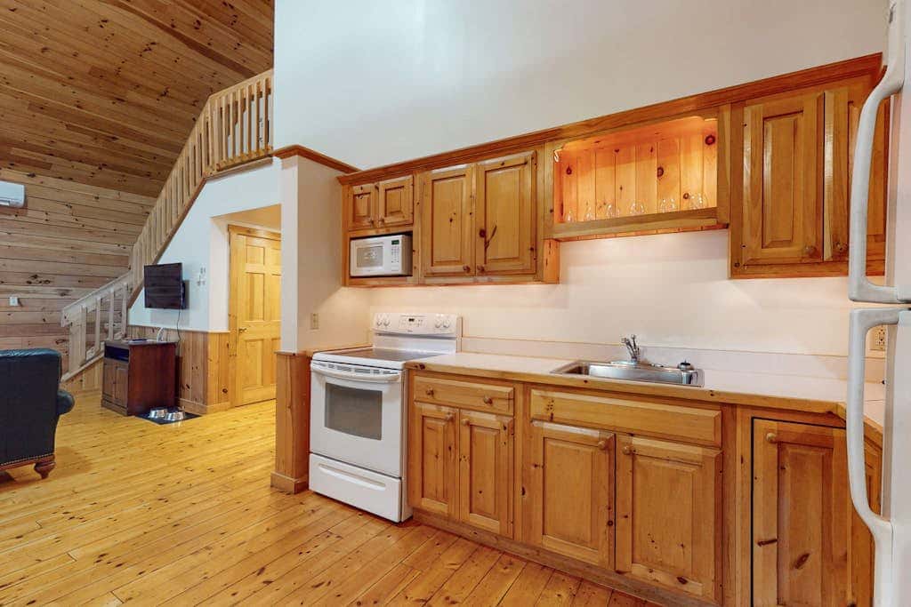 Bear Cub Cabin 70