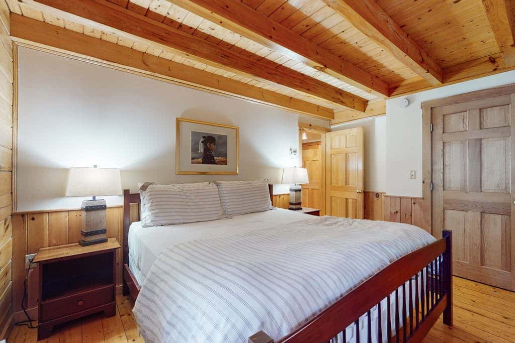 Bear Cub Cabin 70