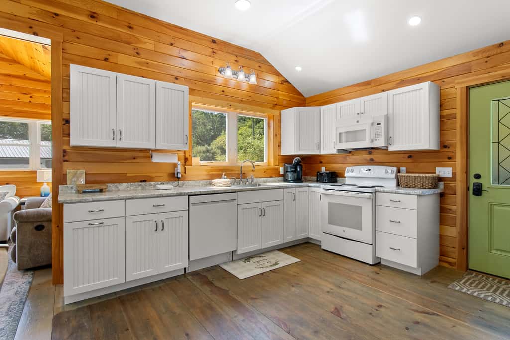 Hunt Acres Grey Cottage