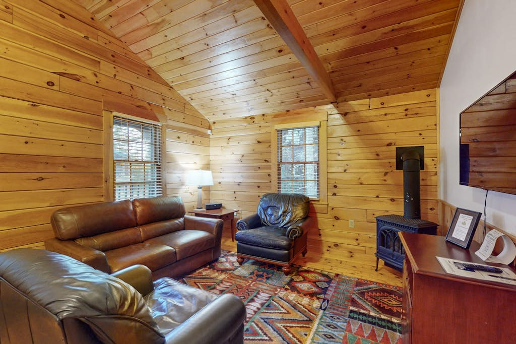 Blue Spruce Cabin 41