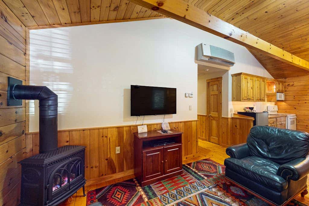 Bitter-berry Cabin 72