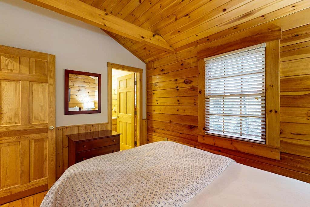 Bitter-berry Cabin 72