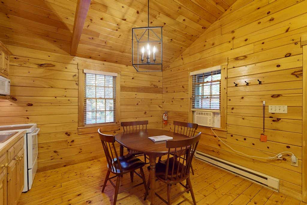 Create memories in this dog-friendly cabin w/fireplace, AC & near hiking