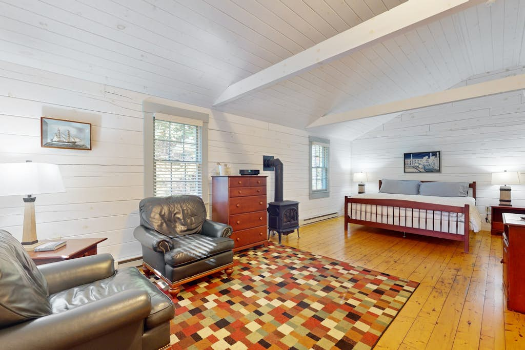 Chickadee Cabin 43