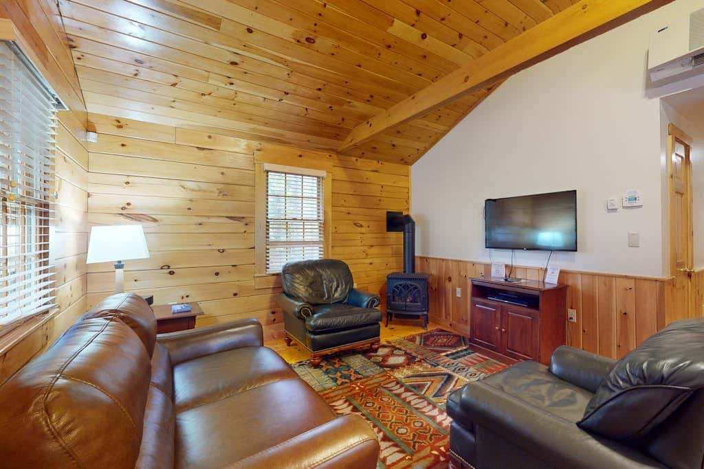 Alder Cabin 90
