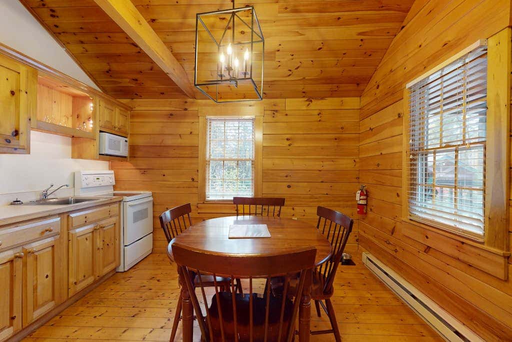 Alder Cabin 90