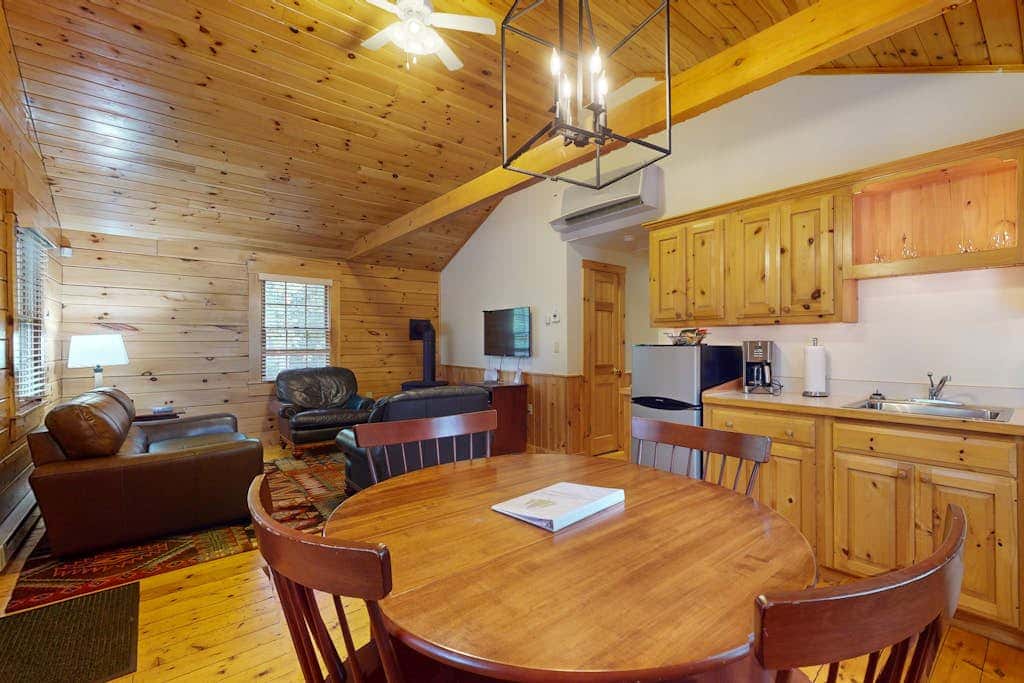 Alder Cabin 90