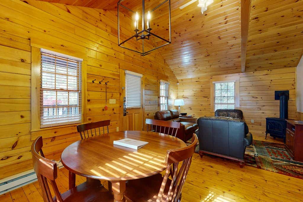 Alder Cabin 90