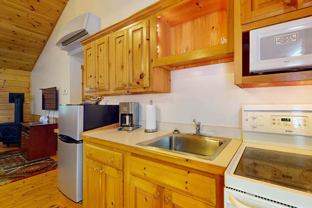Alder Cabin 90