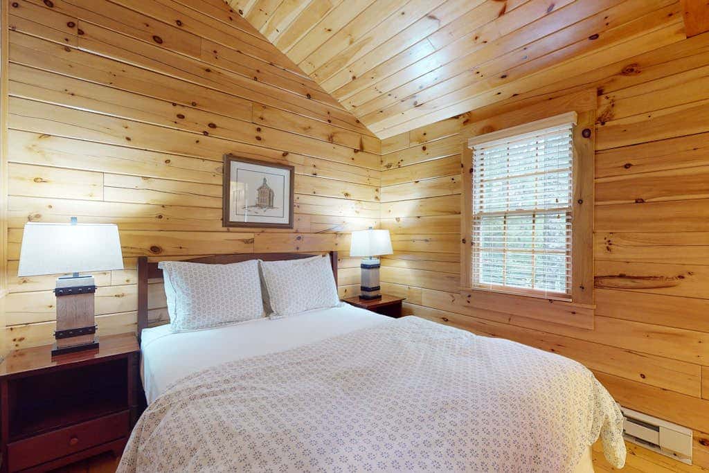 Alder Cabin 90