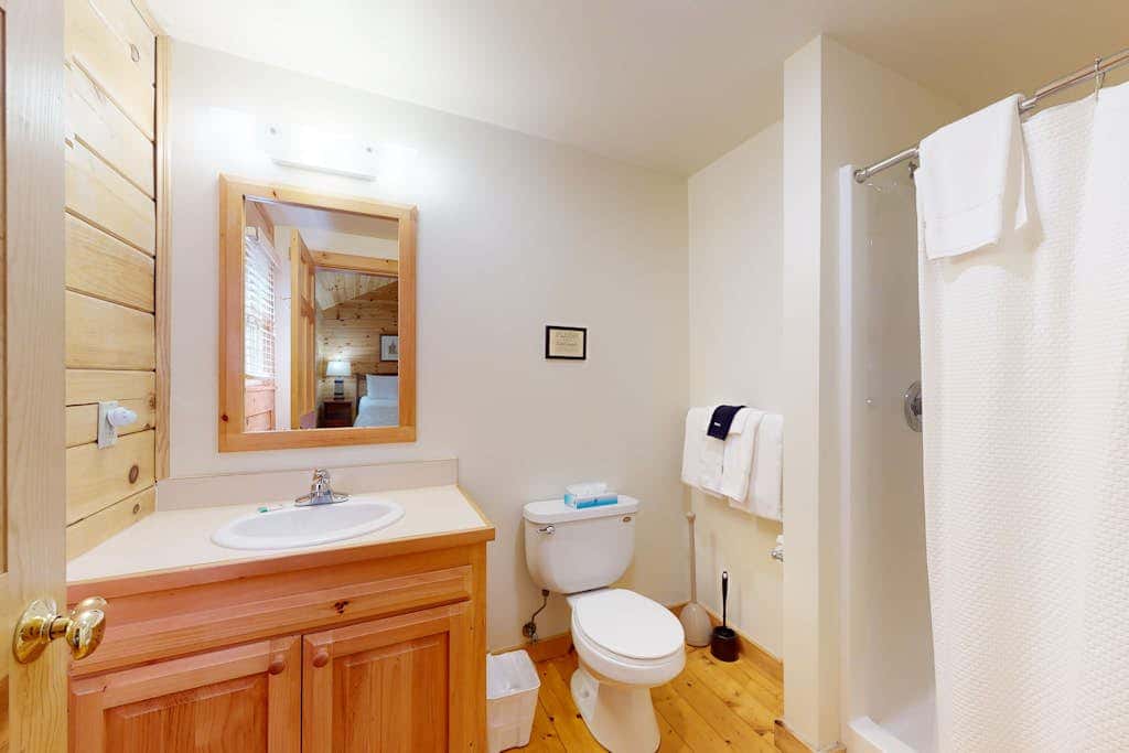 Alder Cabin 90