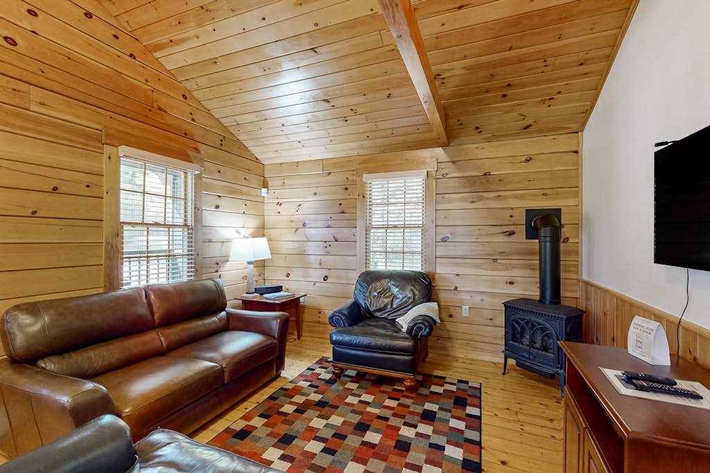 Juniper Cabin 105