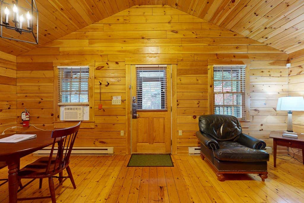 Puffin Cabin 94