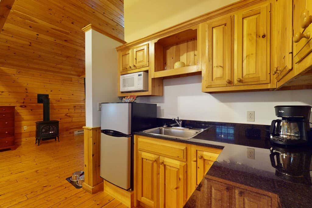 Puffin Cabin 94