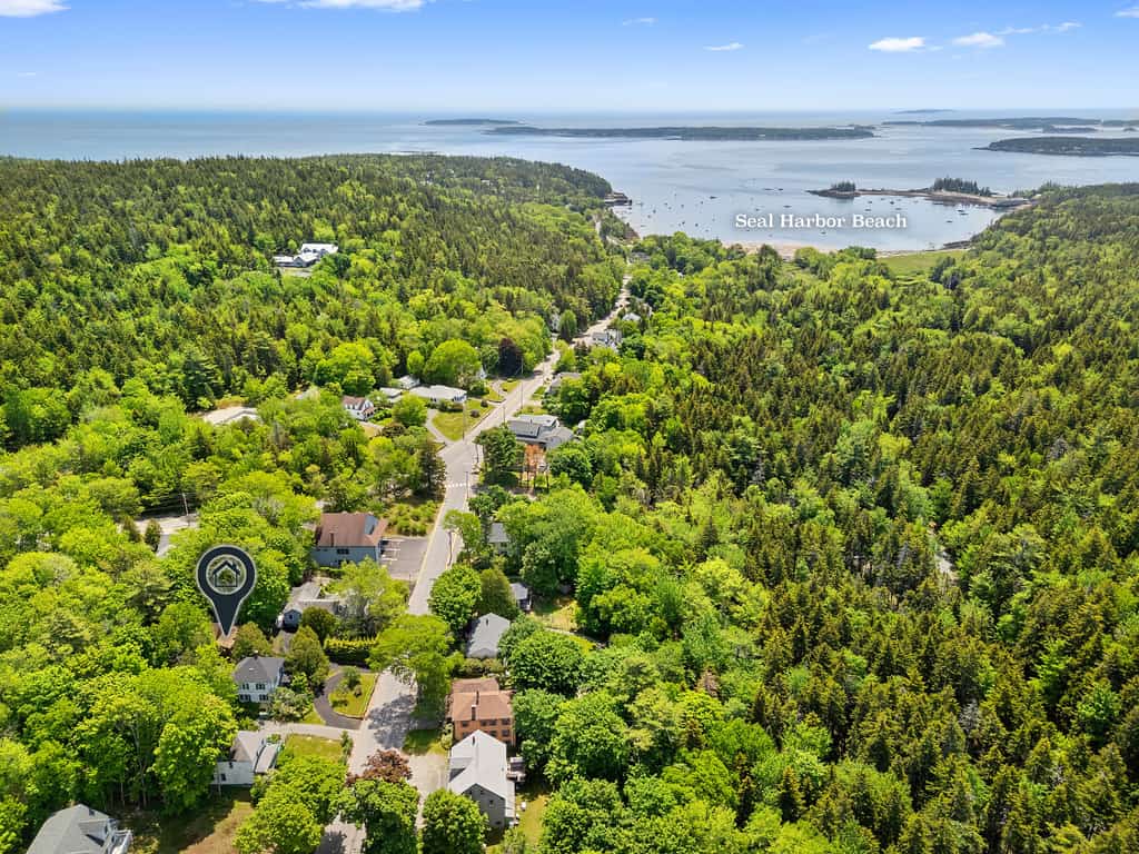 Ledgewood 9 - Charming Cottage near Seal Harbor Beach and hiking trails