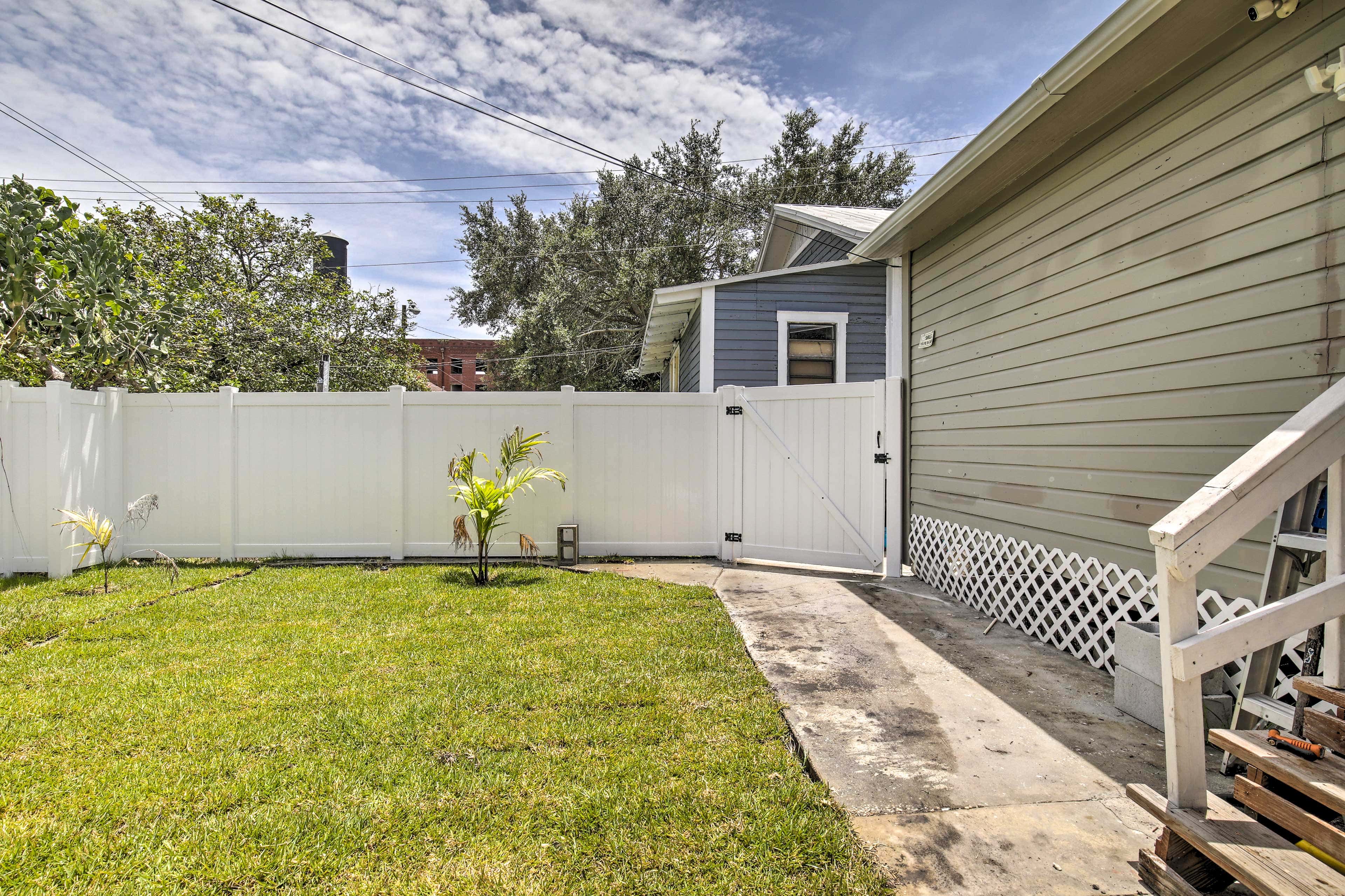 Updated Ybor City House w/ Fenced Yard