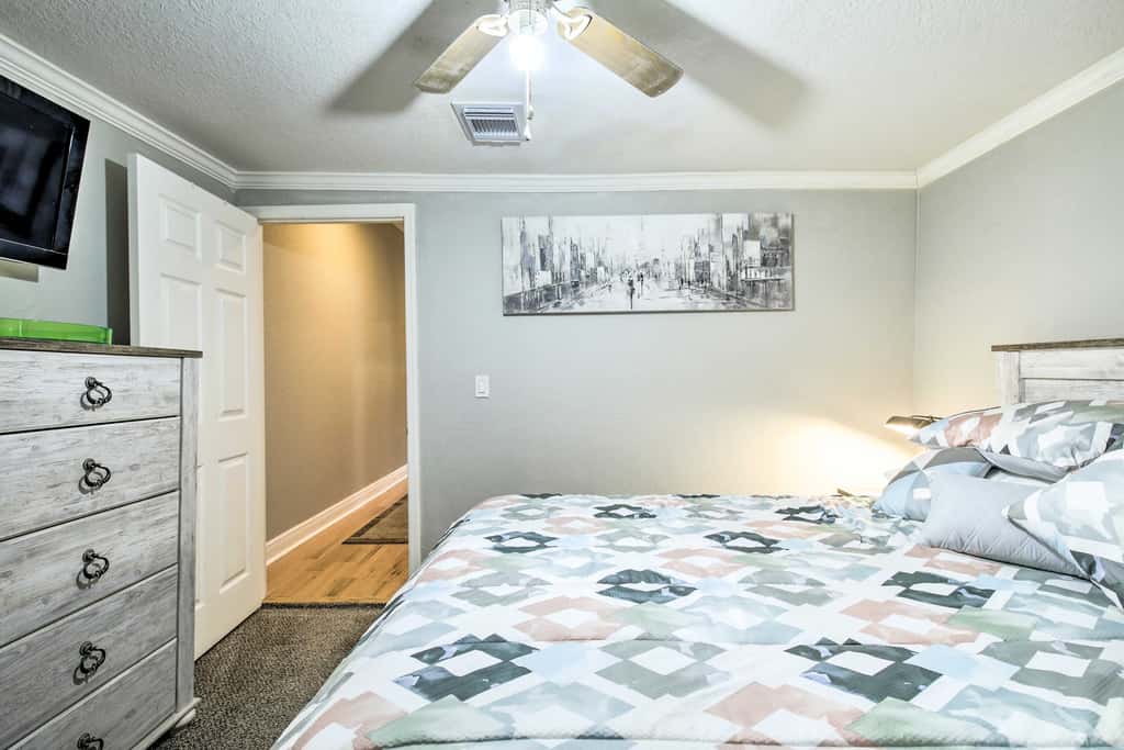 Updated Ybor City House w/ Fenced Yard