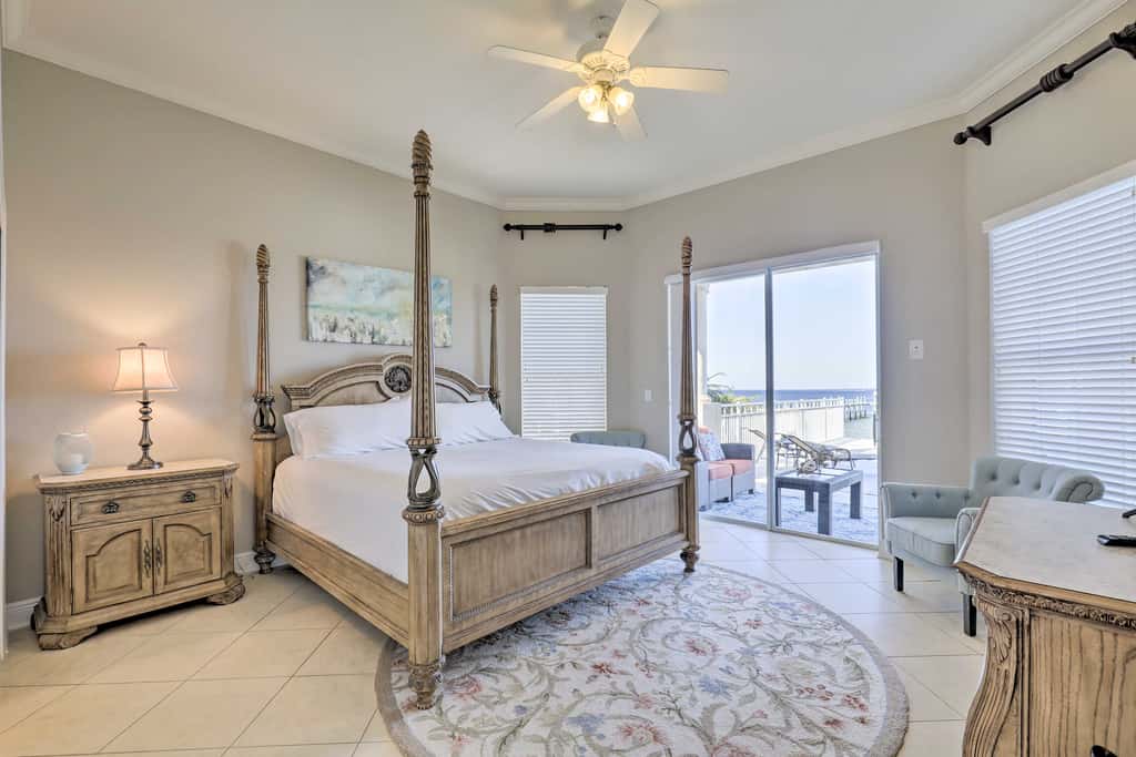 Waterfront Gem w/ Pool & Dock in Apollo Beach