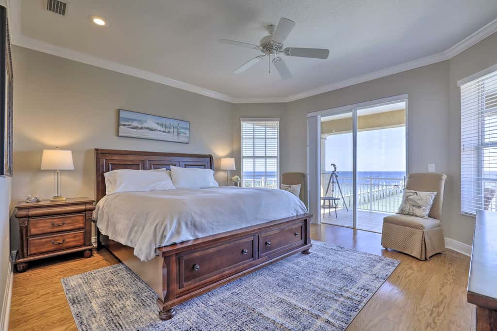 Waterfront Gem w/ Pool & Dock in Apollo Beach