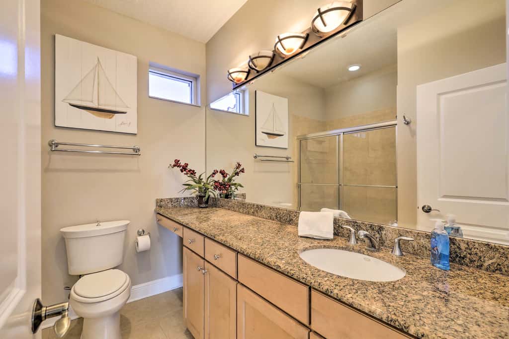 Waterfront Gem w/ Pool & Dock in Apollo Beach
