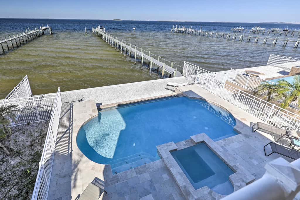 Waterfront Gem w/ Pool & Dock in Apollo Beach