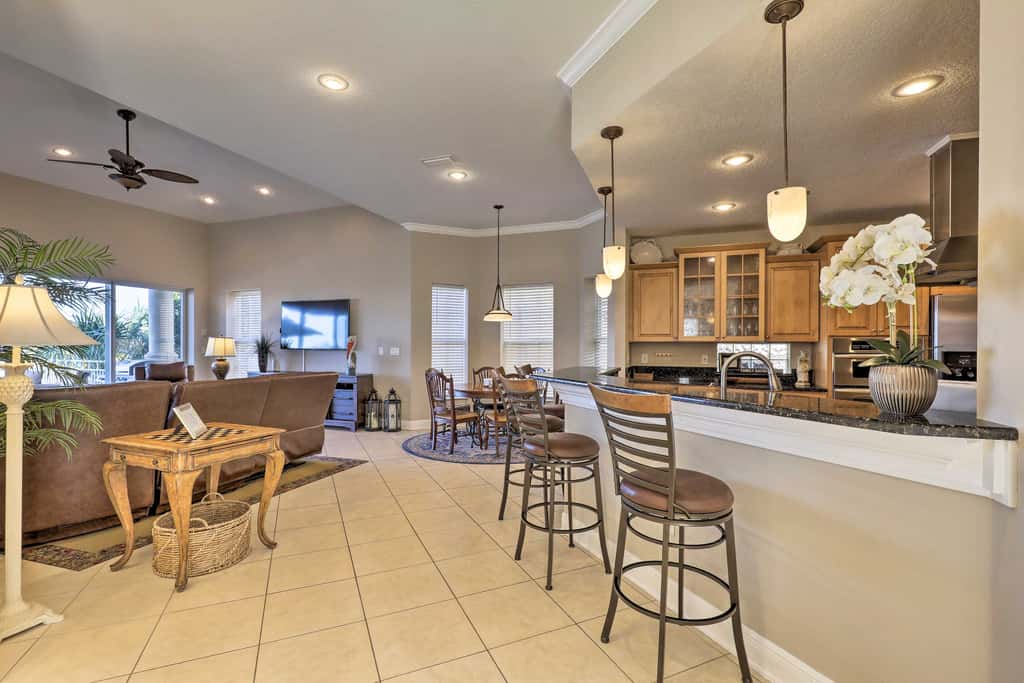 Waterfront Gem w/ Pool & Dock in Apollo Beach