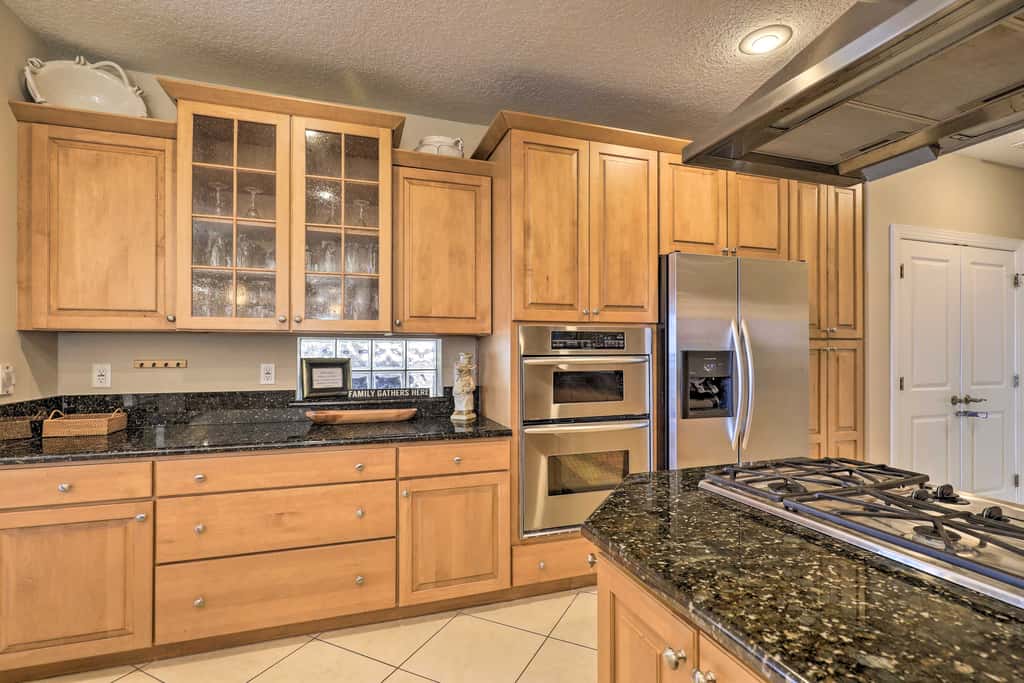 Waterfront Gem w/ Pool & Dock in Apollo Beach