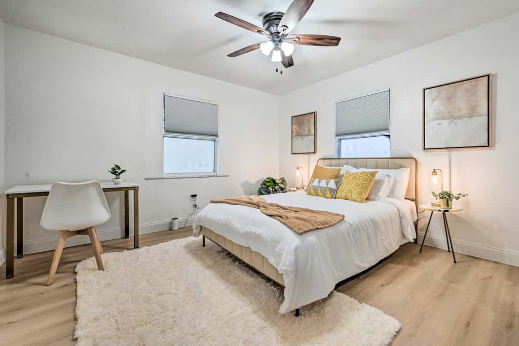 Tampa Retreat: 11 Beds, Game Room & Pool!