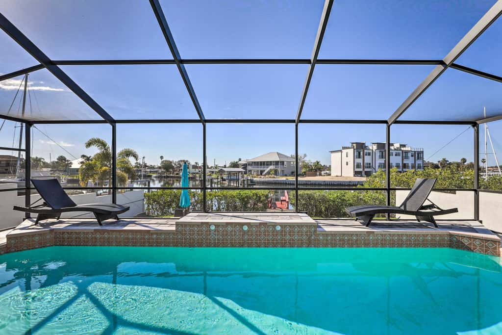 Private Dock & Saltwater Pool: Apollo Beach House