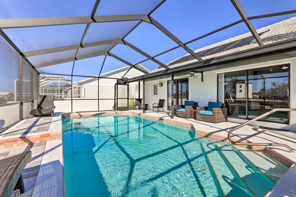 Private Dock & Saltwater Pool: Apollo Beach House