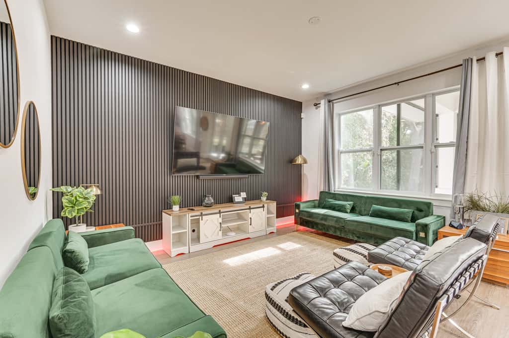 Modern Home | Pet Friendly | Kids Playroom | More!