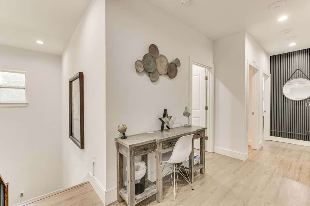 Modern Home | Pet Friendly | Kids Playroom | More!